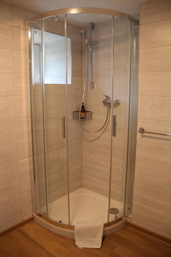 Apartmany U Zvonicky Prachov ภายนอก รูปภาพ